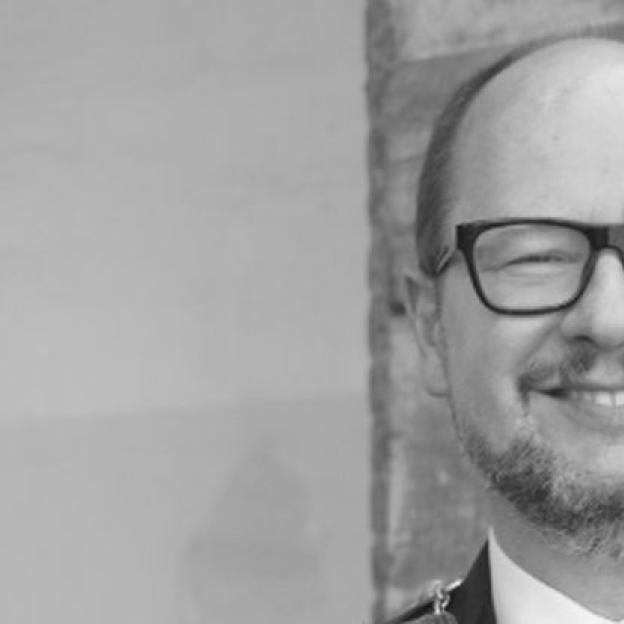 Odszedł Paweł Adamowicz. Lekarzom nie udało się go uratować. Miał 53 lata