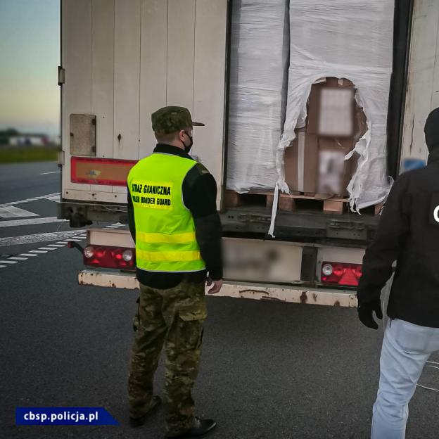[VIDEO] Przejęte 8 mln sztuk przemyconych białoruskich papierosów z Litwy.