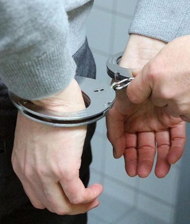 [VIDEO] Sprawca kradzieży sklepowej interweniującym policjantom okazał dowód osobisty własnego ojca